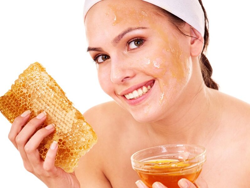 honey for a rejuvenating mask