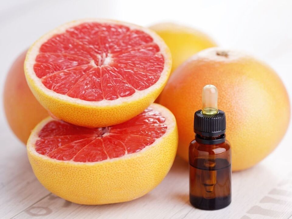 Grapefruit oil for rejuvenation, bleaching and disinfection of facial skin